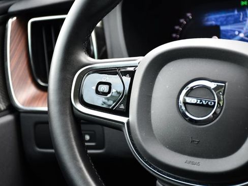 Certified 2024 Volvo XC60 T8 Plus w/ Protection Package Premier AWD/4WD image 22