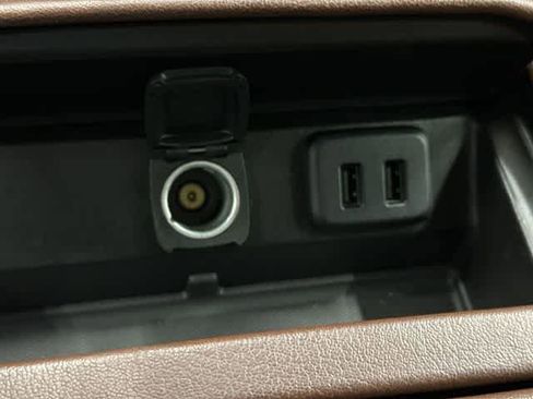 Used 2018 Chevrolet Tahoe Premier RWD image 25