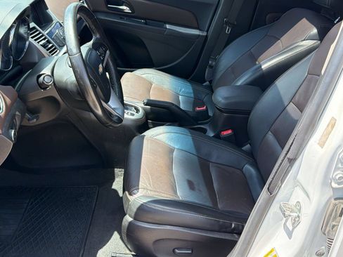 Used 2015 Chevrolet Cruze LTZ w/ Sun, Sound and Sport Package FWD image 5