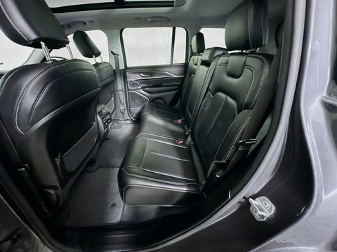 Used 2022 Jeep Grand Cherokee Limited 4xe image 30