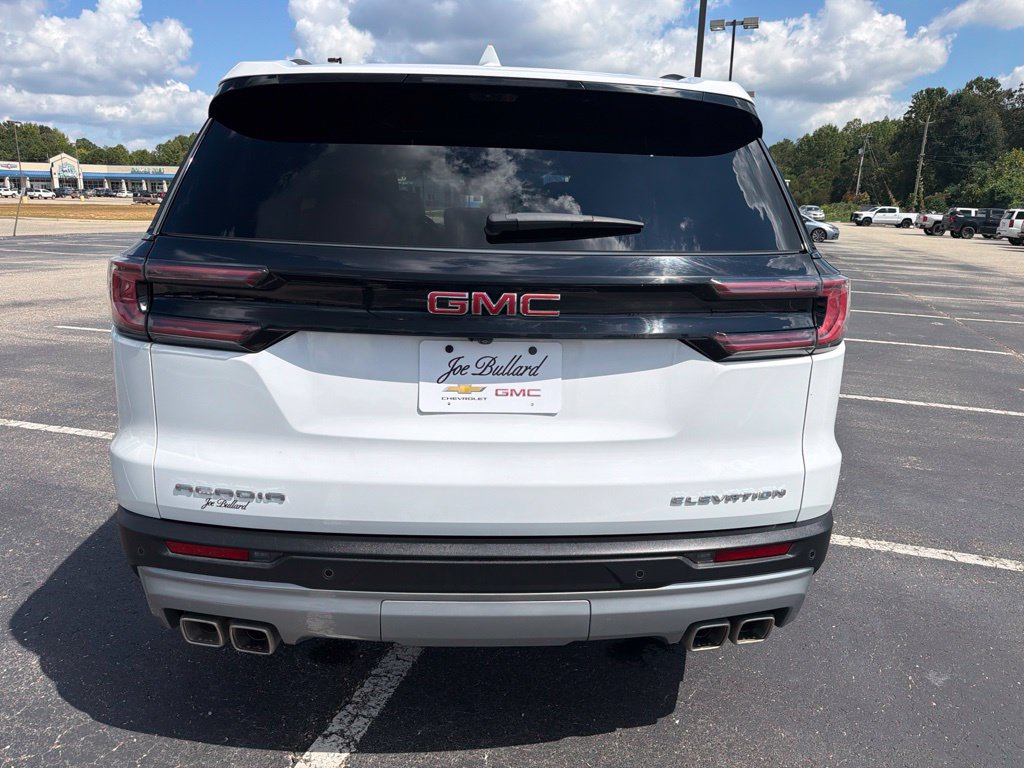 Used 2026 GMC Acadia Elevation w/ Elevation Premium Package FWD image 4