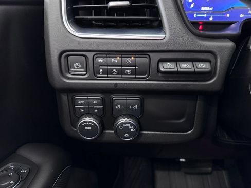 Certified 2023 Chevrolet Tahoe Premier w/ Premium Package 2 AWD/4WD image 29