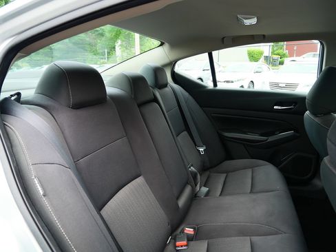 Used 2021 Nissan Altima 2.5 SV w/ SV Premium Package FWD image 27