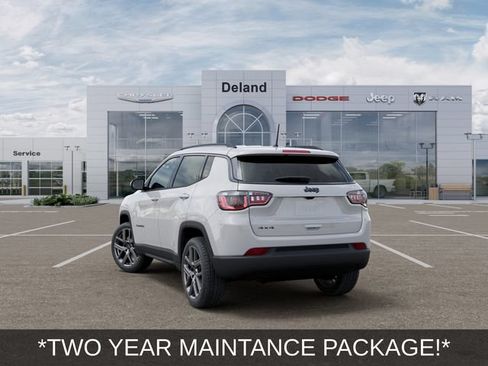 New 2026 Jeep Compass Latitude AWD/4WD image 3
