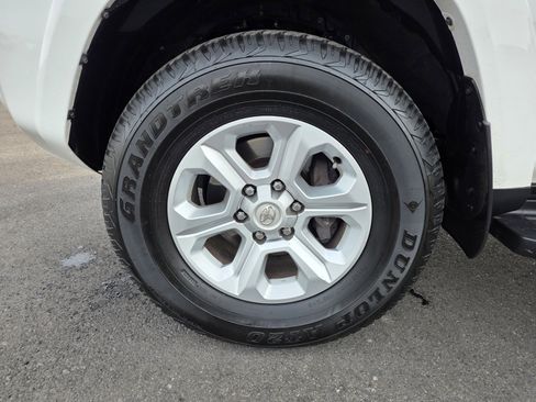 Used 2019 Toyota 4Runner SR5 image 9