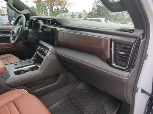 New 2026 GMC Sierra 3500 Denali Ultimate w/ LPO, Black Badging Package image 49