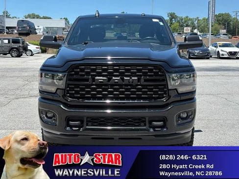 Used 2022 RAM 2500 Big Horn w/ Night Edition AWD/4WD image 8