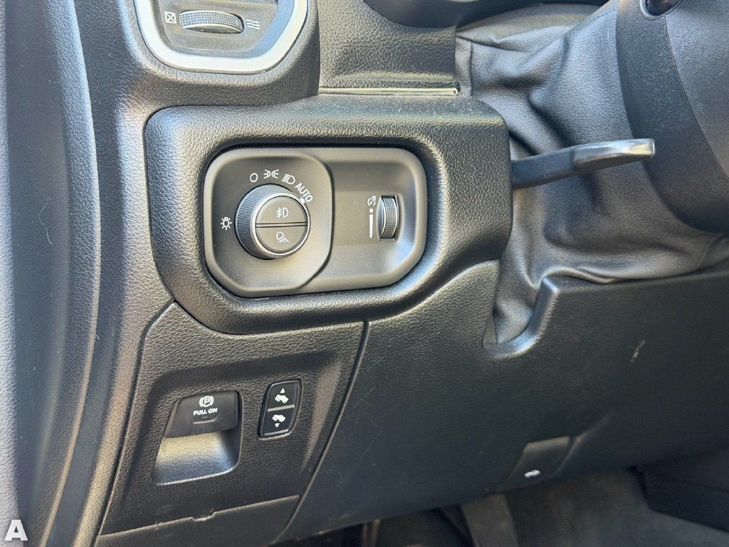 Used 2020 RAM 1500 Big Horn RWD image 14