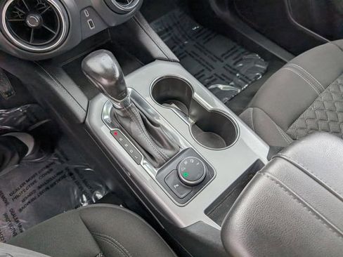 Used 2020 Chevrolet Blazer LT AWD/4WD image 18