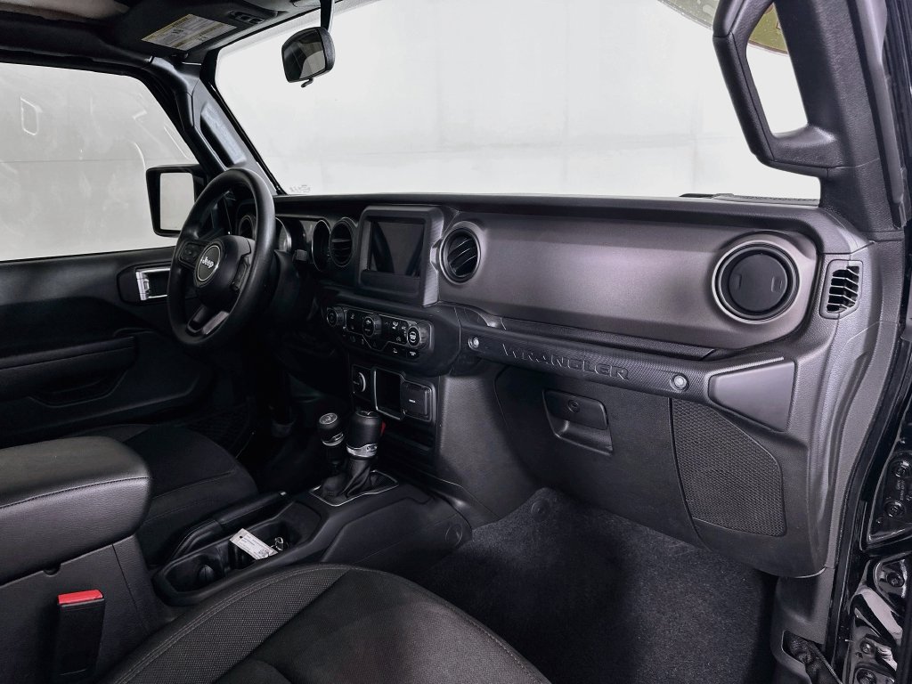 Used 2023 Jeep Wrangler Unlimited Sport AWD/4WD image 35
