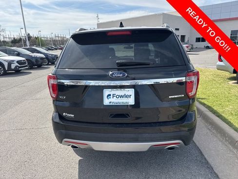 Used 2016 Ford Explorer XLT w/ Equipment Group 202A image 5