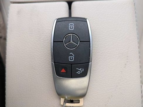 Used 2021 Mercedes-Benz GLA 250 image 33