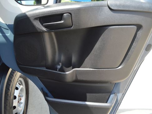 Used 2019 RAM ProMaster 2500 FWD image 18