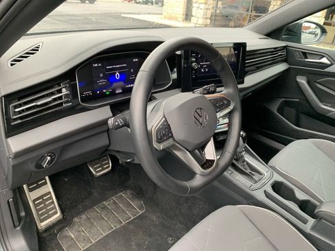 Used 2025 Volkswagen Jetta Sport FWD image 14