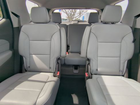 Used 2019 Chevrolet Traverse Premier w/ Driver Confidence II Package image 22