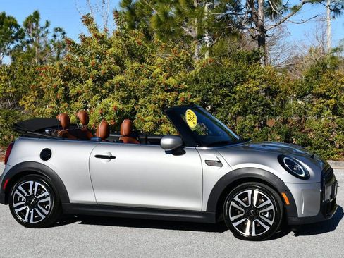 Used 2023 MINI Cooper S image 8