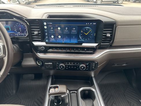 Used 2022 Chevrolet Silverado 1500 LTZ image 27