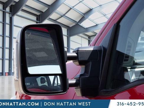 Used 2021 Nissan Titan SV w/ SV Convenience Package AWD/4WD image 26