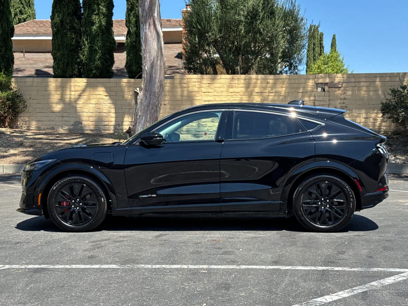 Certified 2025 Ford Mustang Mach-E Premium w/ Sport Appearance Package AWD/4WD image 5