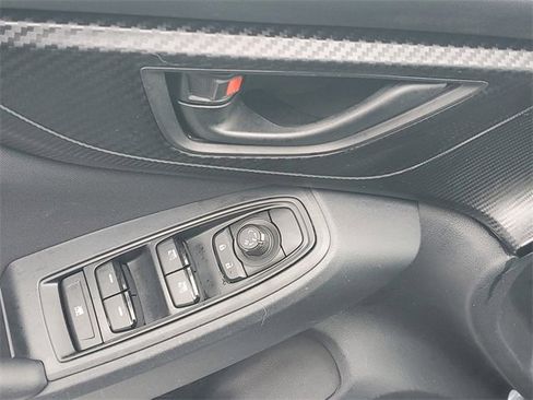 Used 2018 Subaru Crosstrek 2.0i Premium image 15