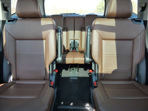 Used 2022 Volkswagen Atlas SE image 13