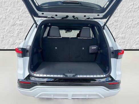 New 2026 Lexus TX 500h AWD image 12