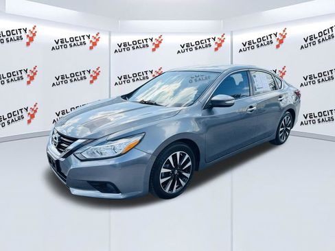 Used 2018 Nissan Altima 2.5 SL FWD image 7