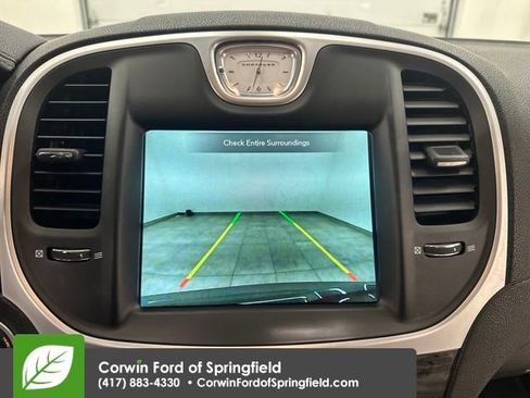 Used 2022 Chrysler 300 Touring w/ Sport Appearance Package image 23