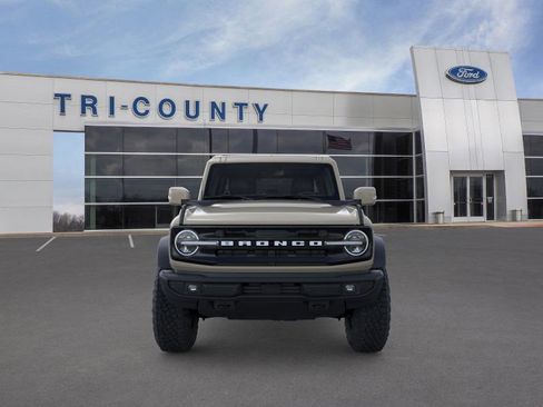 New 2025 Ford Bronco Outer Banks w/ Sasquatch Package image 6