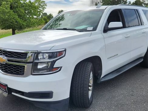 Used 2017 Chevrolet Suburban LT AWD/4WD image 2