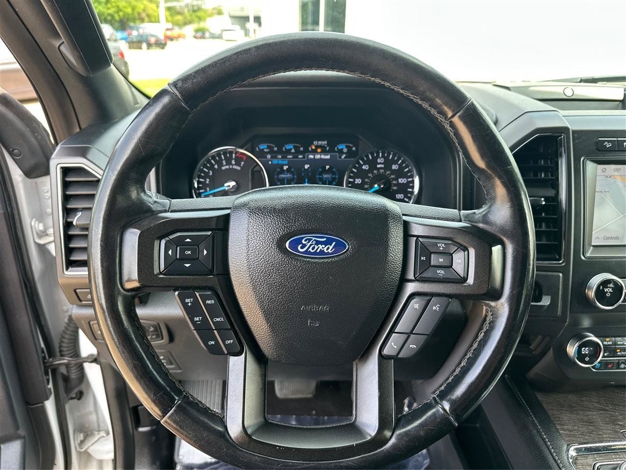 Used 2020 Ford Expedition Limited AWD/4WD image 17