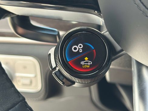 Used 2025 Mercedes-Benz GLE 53 AMG GLE 53 AMG image 55