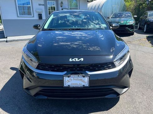Used 2024 Kia Forte LXS FWD image 2
