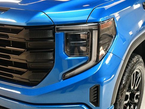 Used 2022 GMC Sierra 1500 Elevation image 10