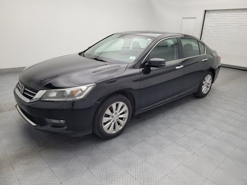 Used 2014 Honda Accord EX image 2