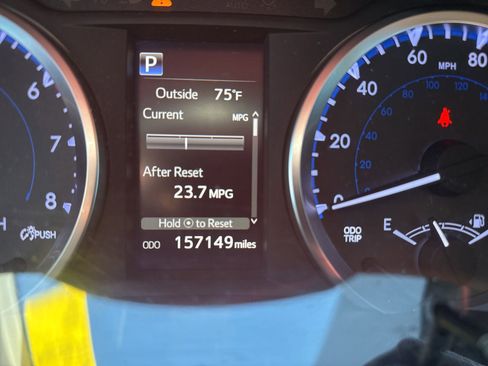 Used 2018 Toyota Highlander LE image 12