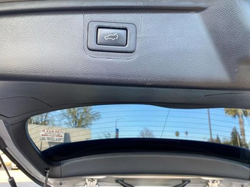 Used 2018 Subaru Outback 2.5i Limited image 26