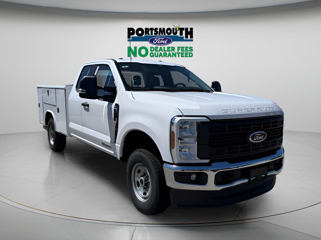 New 2025 Ford F250 XL w/ XL Chrome Package AWD/4WD 360° Tour