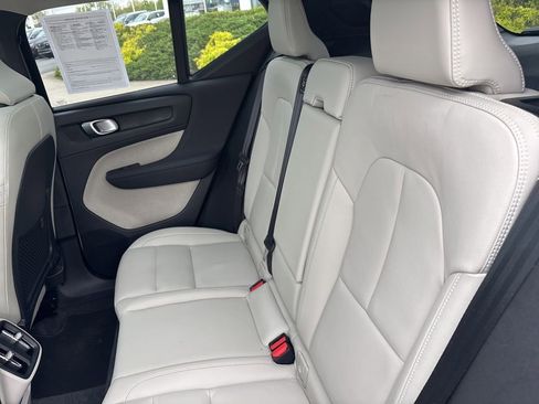 Certified 2026 Volvo XC40 B5 Plus AWD/4WD image 29