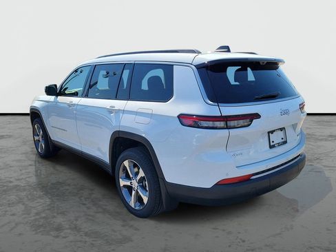 New 2026 Jeep Grand Cherokee L Limited w/ Luxury Tech Group II AWD/4WD image 3