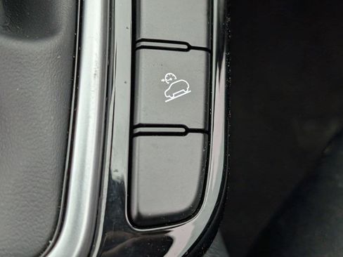Used 2025 Kia Seltos S FWD image 17