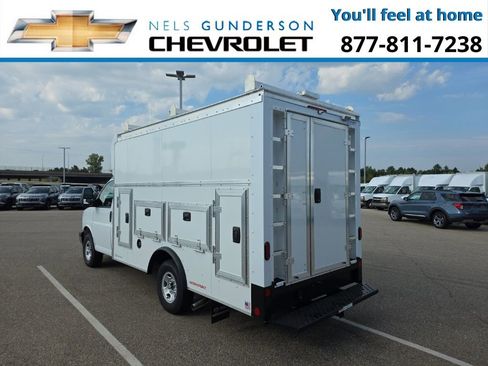 New 2025 Chevrolet Express 3500 w/ Power Convenience Package RWD image 4