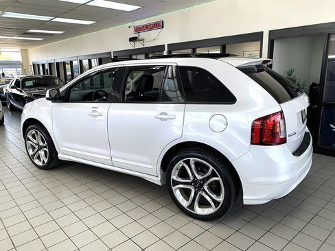 Used 2011 Ford Edge Sport w/ Driver Entry Pkg AWD/4WD image 5