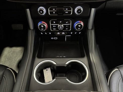 Used 2023 GMC Yukon SLT image 22