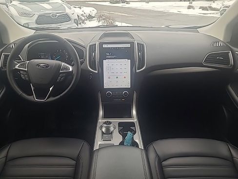 Used 2024 Ford Edge SEL w/ Convenience Package image 11