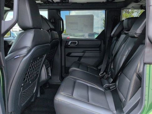 New 2025 Ford Bronco Badlands image 16