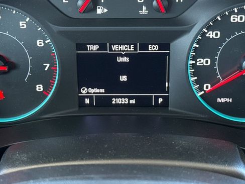 Used 2025 Chevrolet Malibu RS FWD image 36