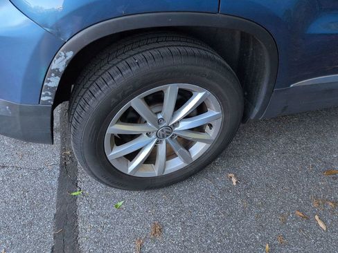 Used 2017 Volkswagen Tiguan Wolfsburg Edition image 6