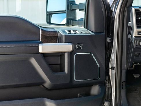Used 2022 Ford F350 Lariat w/ Lariat Ultimate Package AWD/4WD image 93