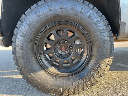 Used 2021 Chevrolet Silverado 1500 LT Trail Boss w/ Bed Protection Package image 26